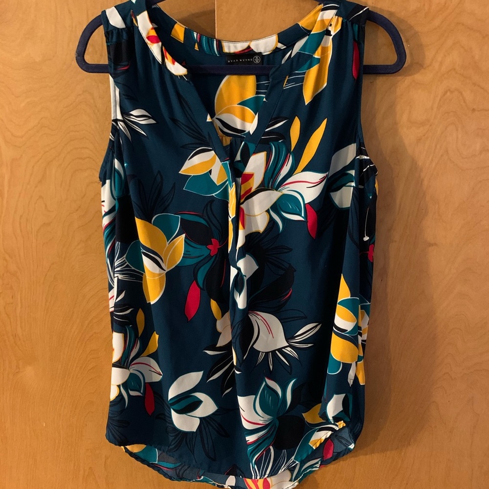 Woman’s Sleeveless Blouse